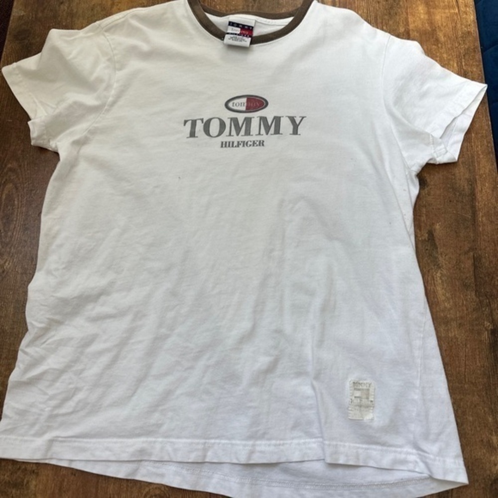 Vintage TOMMY HILFGER Tshirt‎ With Patch XL